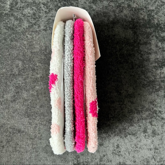 NWT Jessica Simpson Valentines Cozy Socks Pack - Picture 2 of 10